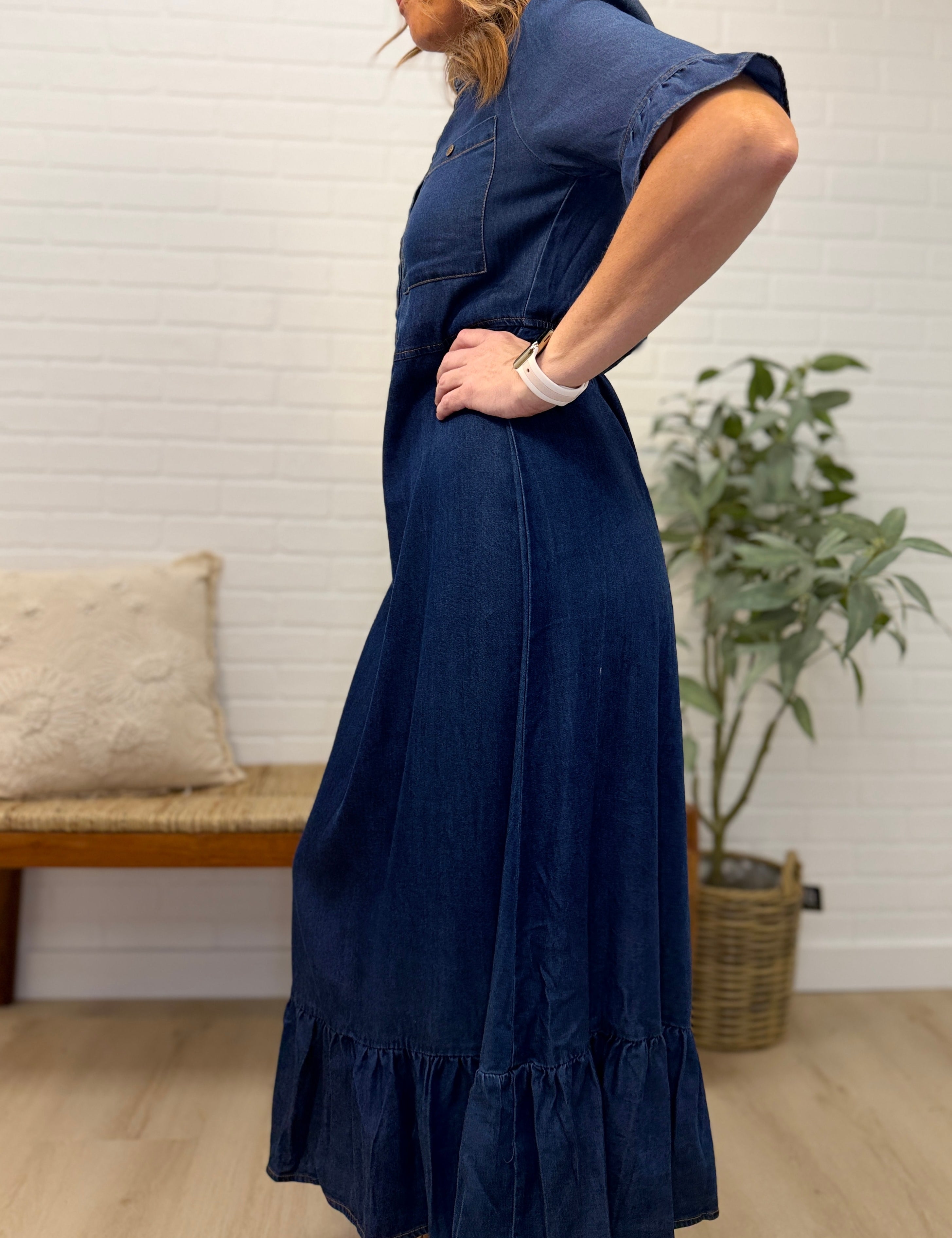 Stretched Chambray Collared Midi Dress